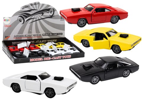 Autko Z Napędem 1:32 Światła Dźwięki Metalowe Biały Czerwony Czarny Żółty LEAN Toys