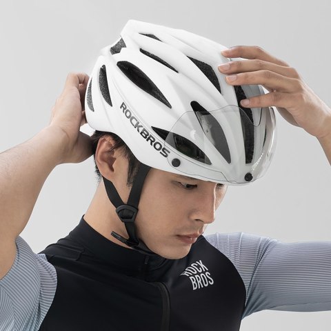 Kask rowerowy z szybką odpinanymi okularami z filtrem UV unisex - biały mat ROCKBROS