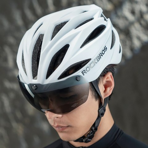 Kask rowerowy z szybką odpinanymi okularami z filtrem UV unisex - zielony ROCKBROS