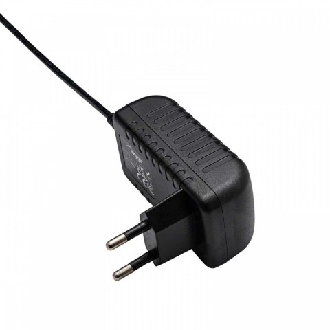 Zasilacz 5V/2A 10W AK-TB-22 5.5X2.1MM Sieciowy uniwersalny AKYGA