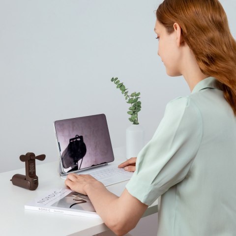 Wiatrak przenośny mini wentylator powerbank latarka USB-A USB-C 4500mAh - brązowy Jisulife