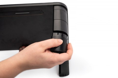 Podstawka pod monitor regulowana z drewnianym blatem do 10kg Czarna Digitus