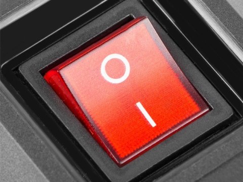 Listwa przeciwprzepięciowa M3 1.5m czarna (3 gniazda) Armac