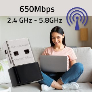 Ultraszybki bezprzewodowy mini adapter USB Wi-Fi | standard AC | 650Mbps Qoltec