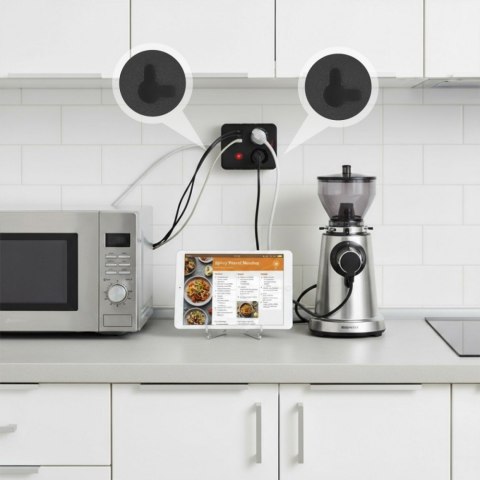 Listwa zasilająca MCE387 B 2 gniazda 3xUSB, 110-240V AC 50/60Hz 2,1A max 2500W, 1,5m czarna Maclean