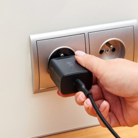 Ładowarka sieciowa USB 30W 1x USB-C CZARNA Green Cell