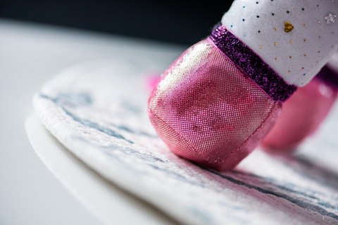 Maskotka interaktywna Playshifu Zeezee Jednorożec Dante