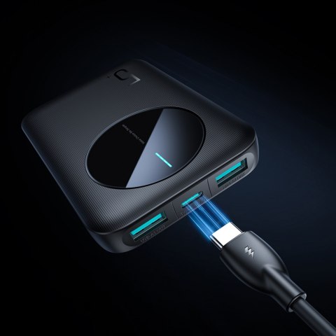 Powerbank JR-PBF13 5000mAh 2.4A 2x USB-A 1x USB-C - czarny JOYROOM