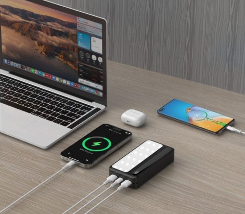 Powerbank P20 LCDPD LAMP 20 000mAh, zintegrowana lampa LED z funkcją latarki Rebeltec