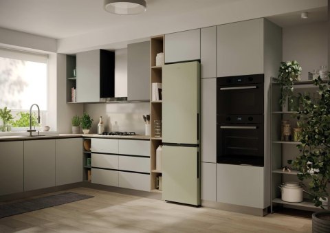 Chłodziarko-zamrażarka CNCQ2T518EC Candy