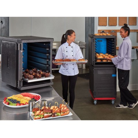 Pojemnik termoizolacyjny termobox ładowany od przodu Cam GoBox na 6x 600x400 mm 126 l CAMBRO