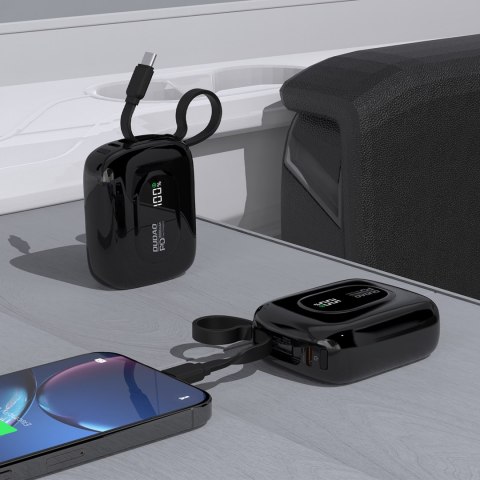 Powerbank K32 10000 mAh z wbudowanym kablem USB-C iPhone Lightning 22.5W - czarny DUDAO