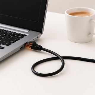 Kabel patchcord UTP | kat.6 | 2 x RJ-45 | High speed 1Gb/s | Pozłacane styki | 15m | Czarny Qoltec