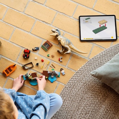 Klocki Jurassic World 76975 Ucieczka rzeką przed tyranozaurem LEGO