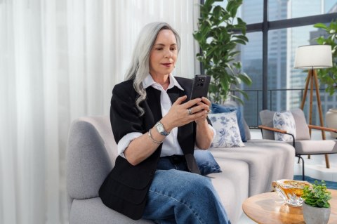 Smartfon ThinkPhone 25 8/256GB Carbon Black business edition Motorola