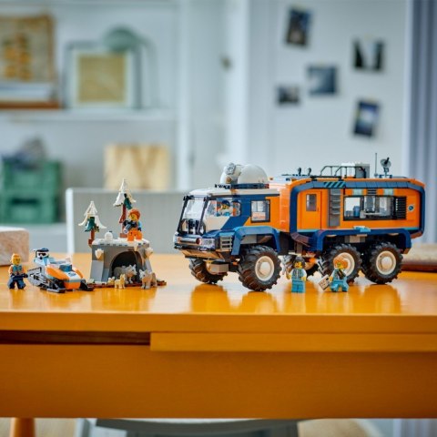 Klocki City 60471 Ciężarówka z laboratorium arktycznej odkrywczyni LEGO