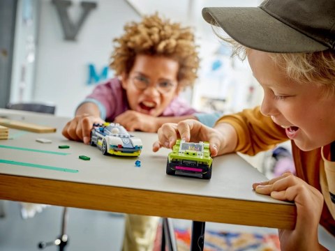 LEGO City 60415 - Pościg radiowozu za muscle carem