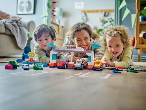 LEGO Duplo 10445 - Bolidy i kierowcy F1