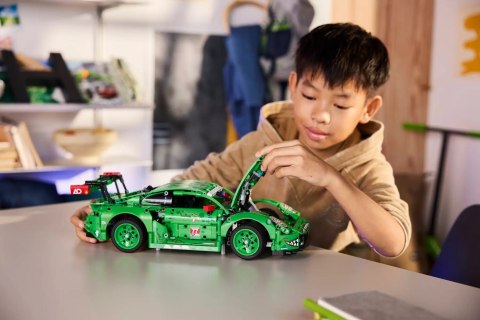 LEGO Technic 42224 - Samochód Porsche 911 GT3 R REXY AO Racing