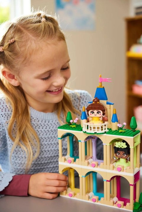 LEGO Disney 43291 - Mała Bella i Tiana z zamkiem