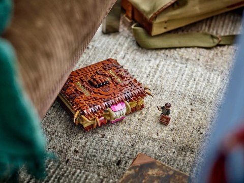 LEGO Harry Potter 76449 - Potworna księga potworów z zębami