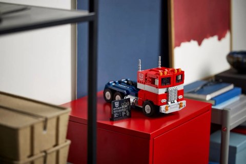 LEGO Creator Expert 10302 - Optimus Prime