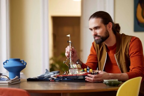 LEGO Ideas 21350 - Szczęki