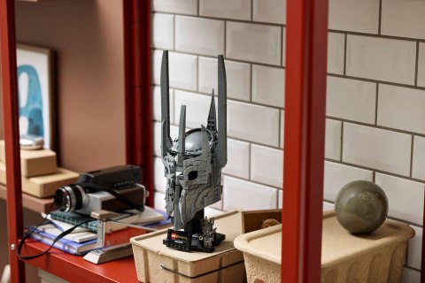 LEGO Icons 11373 - Władca pierścieni: Hełm Saurona