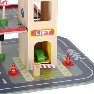 Parking drewniany garaż LULILO BENINO piętrowy Kik Sp. z o. o. Sp. k.