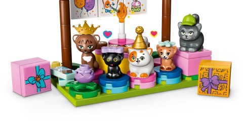 LEGO Friends 42666 Kocie przyjęcie urodzinowe i domek na drzewie
