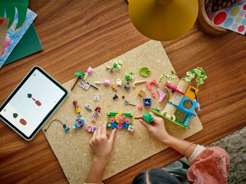 LEGO Friends 42666 Kocie przyjęcie urodzinowe i domek na drzewie