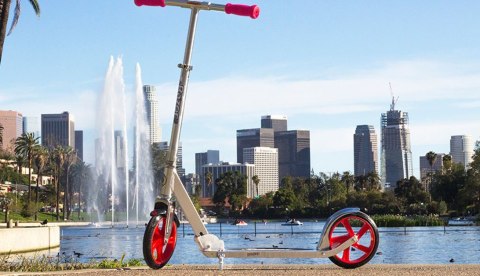 Hulajnoga Razor A5 Lux, srebrna (13073001)