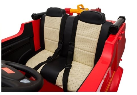 Wóz Strażacki na Akumulator Czerwony Dla Dzieci Pilot Sikawka LL911