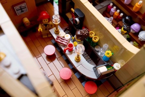 LEGO Icons 10350 - Dom w stylu angielskim