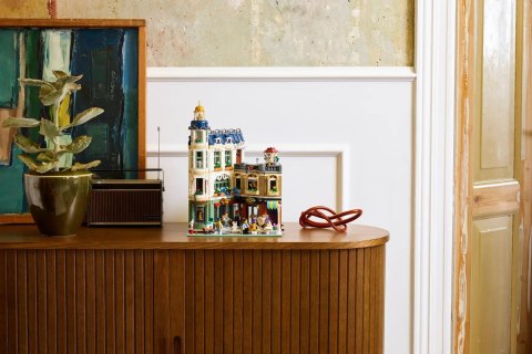 LEGO Icons 11371 - Ulica handlowa