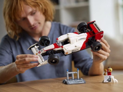 LEGO Icons 10330 McLaren MP4/4 i Ayrton Senna (OUTLET)