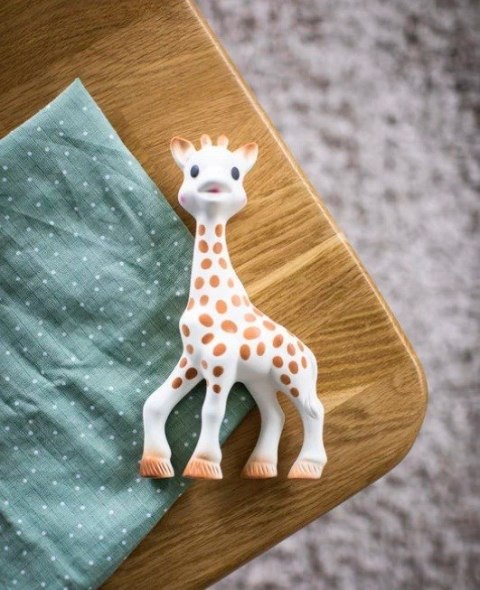 Zestaw prezent. Żyrafa Sophie z gryzakiem na kółku 000013 (WYPRZEDAŻ)