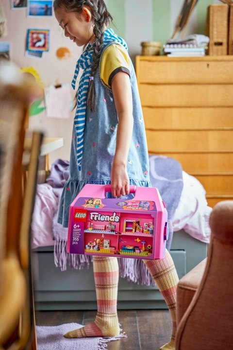 LEGO Friends 42697 - Kreatywna walizka z domkiem dla lalek