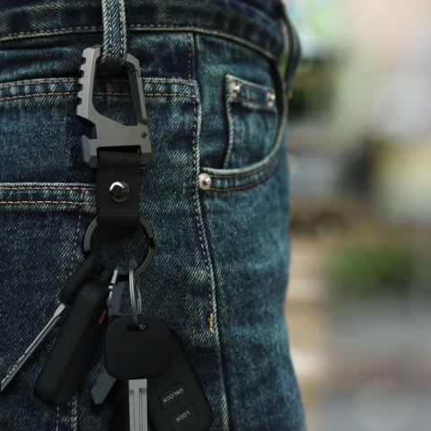 Brelok do kluczy z karabińczykiem otwieraczem do butelek - czarno szary Tech-Protect