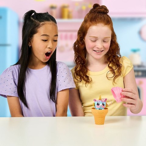 Maskotka Cookeez Makery Yum Yummz - Rożek display 18 sztuk Cobi