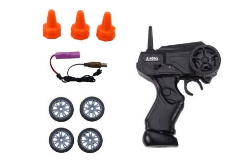 Autko Sportowe Zdalnie Sterowane R/C 1:24 Pomarańczowe Wymienne Koła LEAN Toys