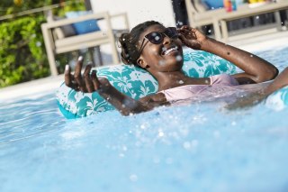 Dmuchany Materac Do Pływania Siatkowy Miętowy 140 x 87 cm Bestway 43839 Bestway