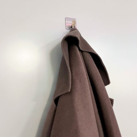 Wieszaki ścienne łazienkowe samoprzylepne srebrne zestaw 4 sztuki POWYSTAWOWE Kik Sp. z o. o. Sp. k.