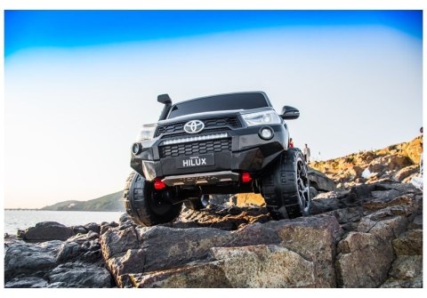 Auto na Akumulator Toyota Hilux Czarny Lakierowany LEAN CARS
