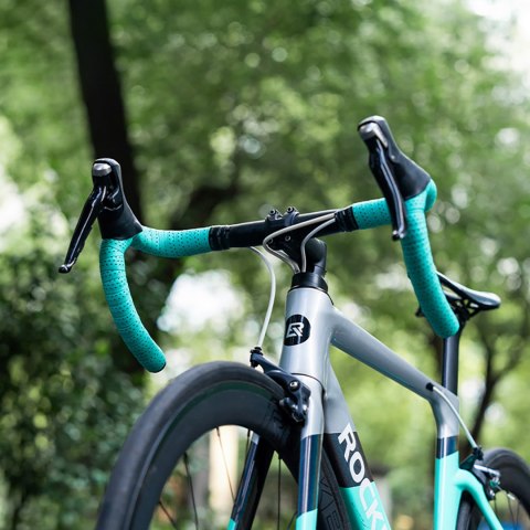 Owijka na kierownicę rowerową silikonowa perforowana - biała ROCKBROS