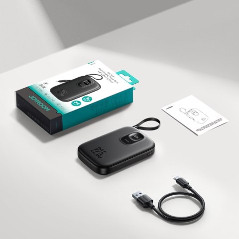 Powerbank 10000mAh z wbudowanym kablem 22.5 iPhone Lightning USB-C 0.25 cm - czarny JOYROOM