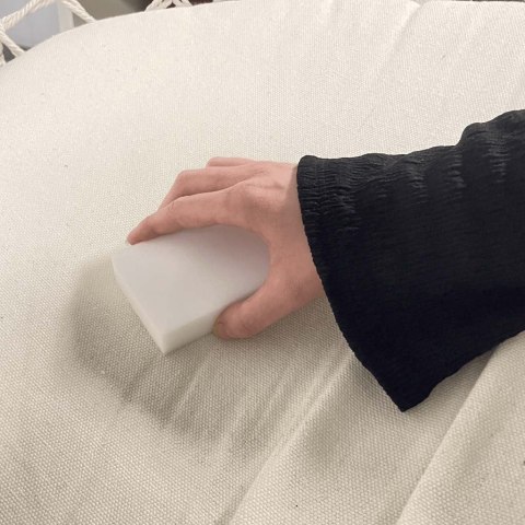 Magiczna gąbka z melaminy do czyszczenia plam zabrudzeń bez chemii wielofunkcyjna Kik Sp. z o. o. Sp. k.