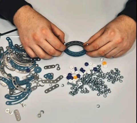 Zestaw konstrukcyjny Mały Konstruktor Dinozaury Velociraptor Alexander