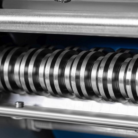 Maszynka krajalnica do wyrobu makaronu elektryczna ze stali nierdzewnej 230 V 550 W 160 mm Royal Catering