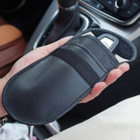 Etui antykradzieżowe na klucze samochodowe klatka Faradaya 14x10cm czarny HURTEL
